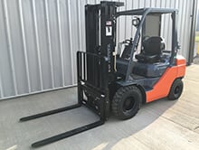 industrial forklifts rental information